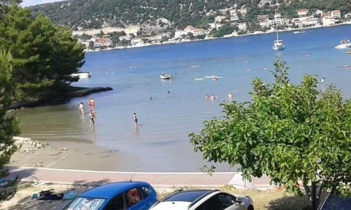 Apartman Belisima Deluxe Supetarska Draga Εξωτερικό φωτογραφία
