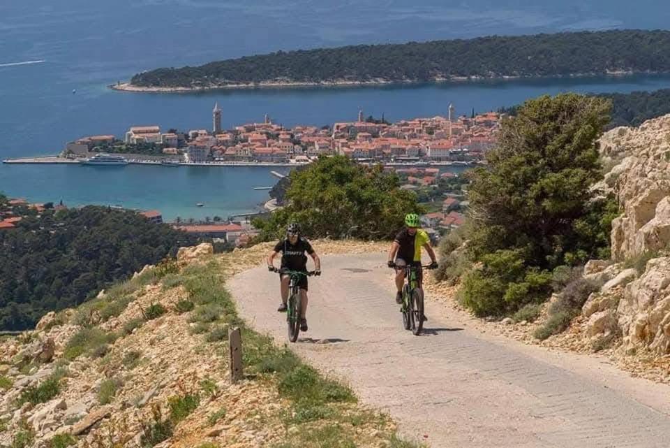 Apartman Belisima Deluxe Supetarska Draga Εξωτερικό φωτογραφία